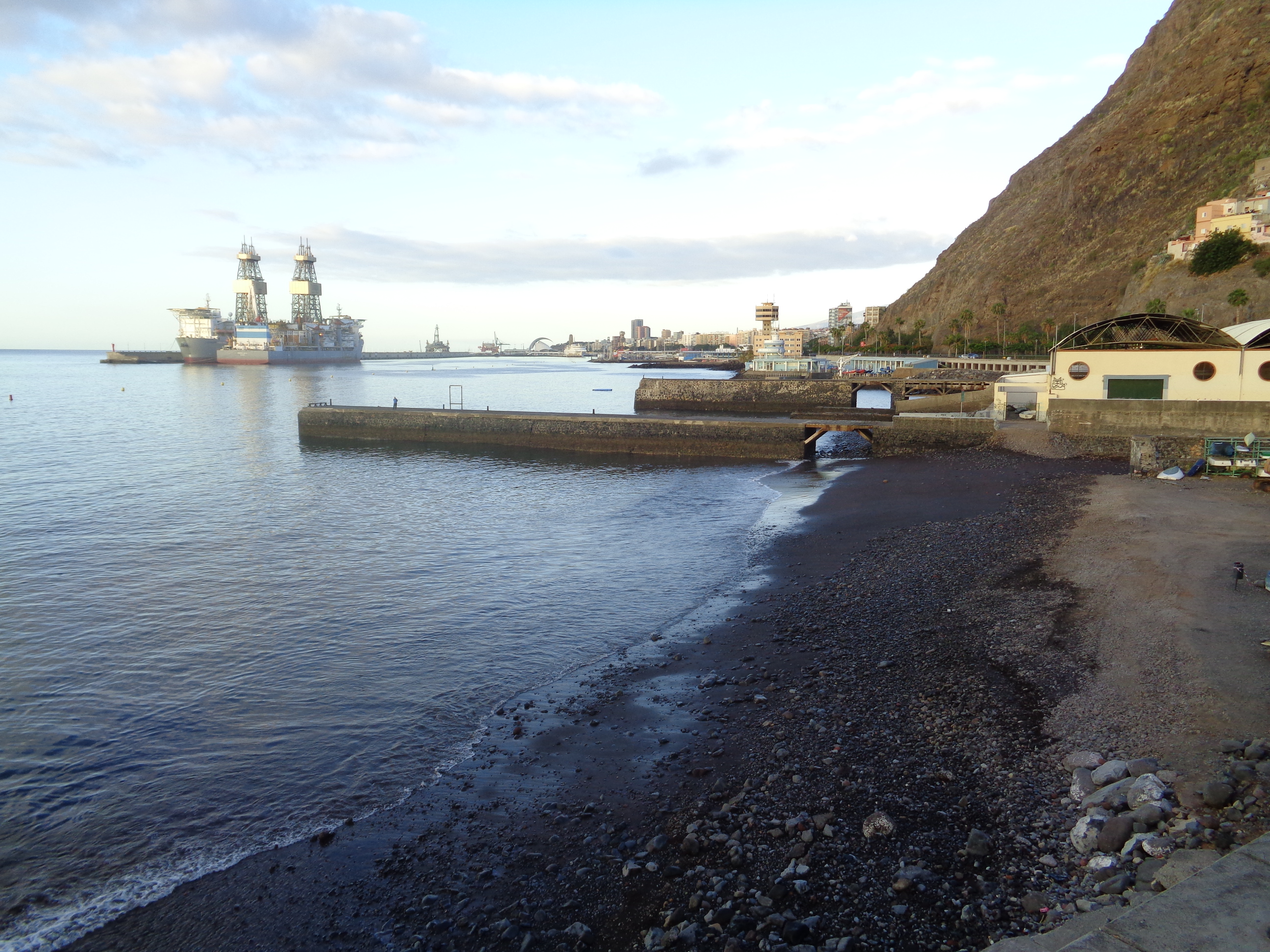 Playa de Valleseco en Santa Cruz de Tenerife, Tenerife.