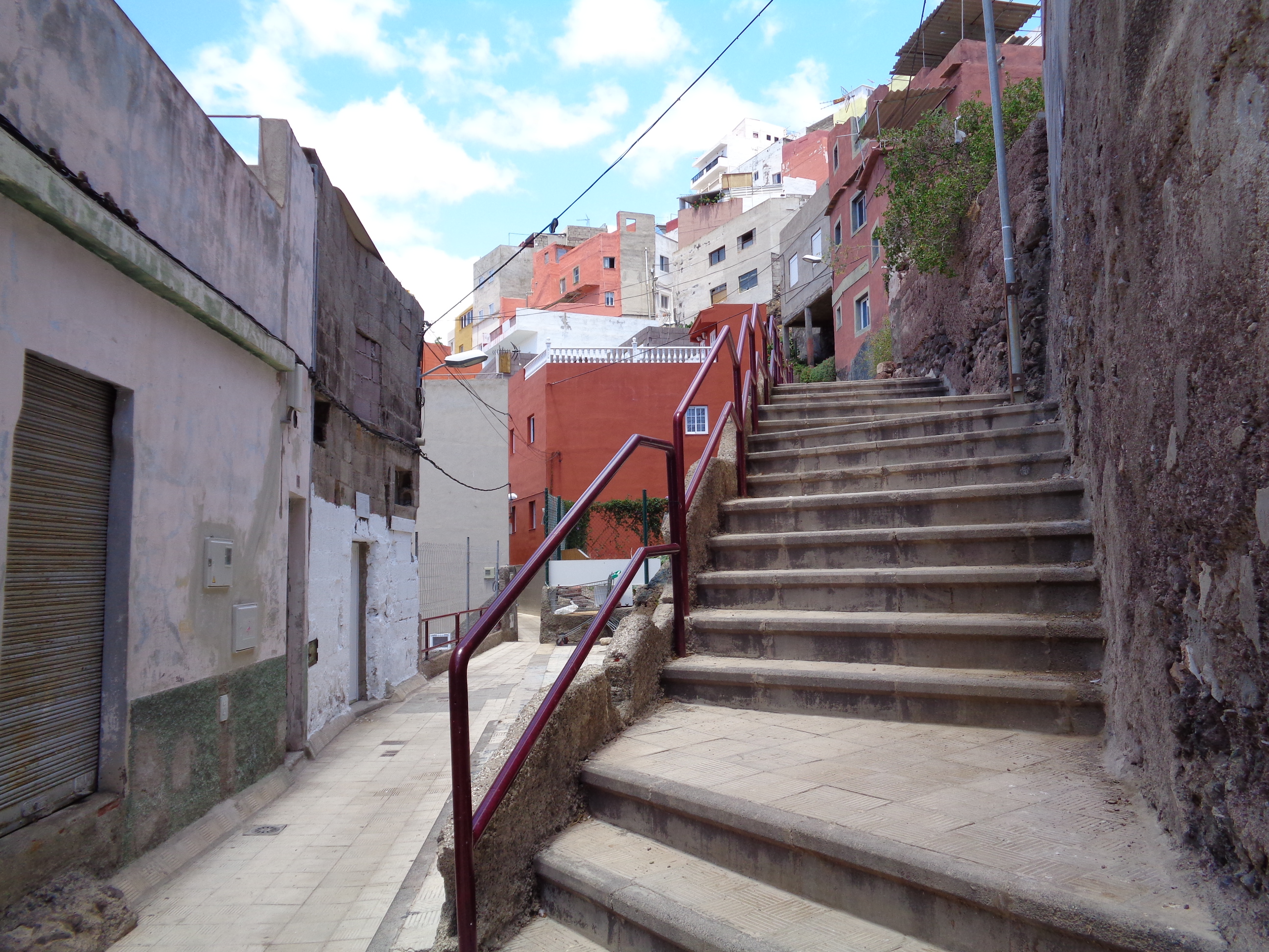 Fotografía de escaleras en la calle Atarjea Blanca en Barrio Nuevo
